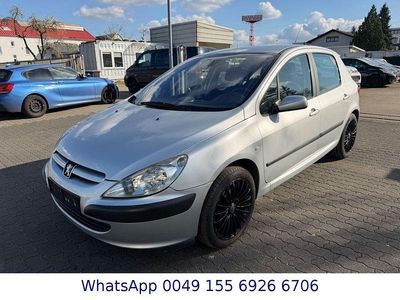Gebraucht Peugeot 307 Tendance 107 PS (78 kW) 2002 Silber Limousine