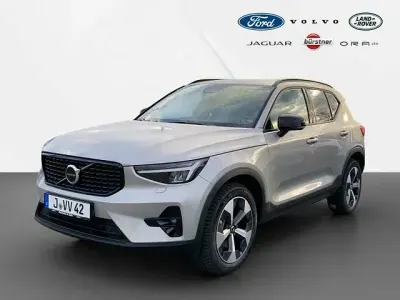 Gebraucht Volvo XC40 Plus 197 PS (144 kW) 2024 Andere farbe SUV