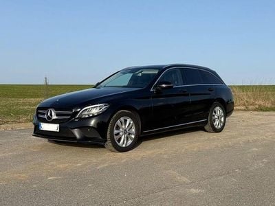 Gebraucht Mercedes C220 Avantgarde 194 PS (142 kW) 2018 Schwarz Limousine