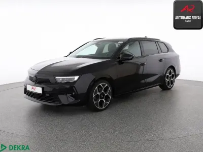 Gebraucht Opel Astra Ultimate 131 PS (96 kW) 2024 Lackierung schwarz perla nera/ Kleinwagen