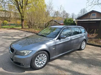 Gebraucht BMW 318 143 PS (105 kW) 2010 Grau Kombi