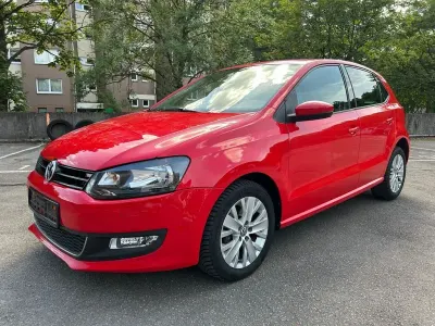 Gebraucht VW Polo 90 PS (66 kW) 2013 Rot Kleinwagen