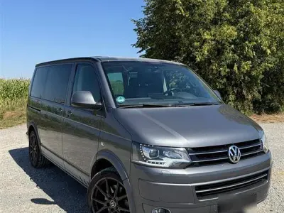 Gebraucht VW Multivan 179 PS (131 kW) 2014 Grau Van / Kleinbus