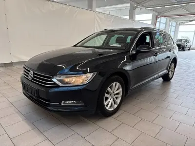 Gebraucht VW Passat Comfortline 150 PS (110 kW) 2018 Schwarz Kombi