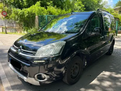 Gebraucht Citroën e-Berlingo SELECTION 120 PS (88 kW) 2015 Schwarz Kombi