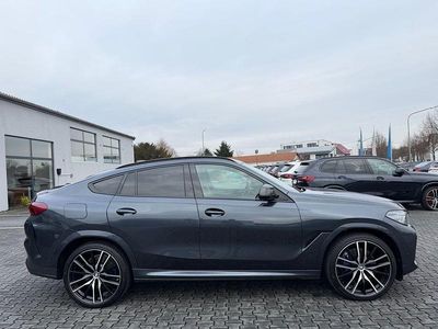 Gebraucht BMW X6 M50 Shadowline 530 PS (389 kW) 2022 Grau SUV