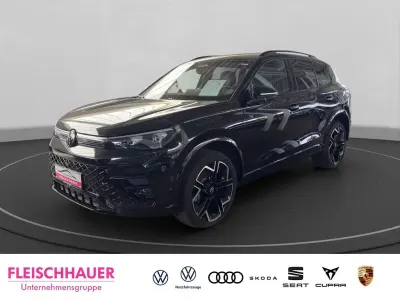 Gebraucht VW Tiguan R-line 193 PS (141 kW) 2024 Schwarz SUV