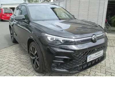 Gebraucht VW Tiguan R-line 265 PS (194 kW) 2025 Schwarz SUV