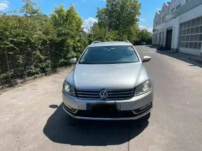 Gebraucht VW Passat Comfortline 160 PS (117 kW) 2013 Grau Kombi