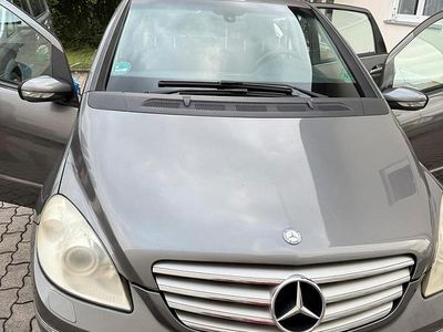 Mercedes B180