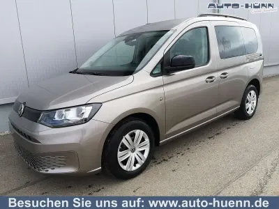Neu VW Caddy Basis 116 PS (85 kW) 2026 Mojavebeige metallic Van / Kleinbus