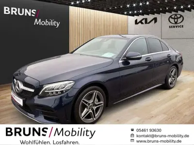 Gebraucht Mercedes C180 AMG line 156 PS (114 kW) 2021 Blau Limousine