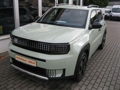 Neu Fiat Grande Panda La Prima 101 PS (74 kW) 2025 Grün Kleinwagen