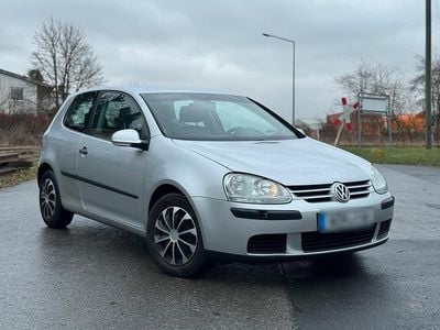 Gebraucht VW Golf V 102 PS (75 kW) 2004 Silber Kleinwagen