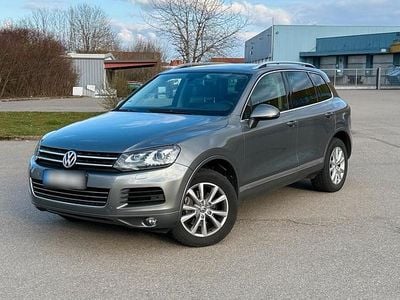 Usata VW Touareg 240 CV (176 kW) 2010 Grigio SUV