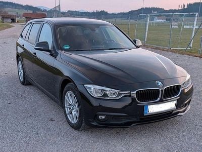 Gebraucht BMW 320 Sport Line 190 PS (139 kW) 2016 Schwarz Kombi