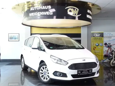 Gebraucht Ford S-MAX S 150 PS (110 kW) 2018 Frost weiss Van / Kleinbus