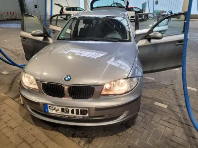 Gebraucht BMW 116 Basis 122 PS (89 kW) 2009 Grau Kleinwagen
