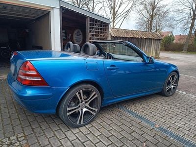 Gebraucht Mercedes SLK230 197 PS (144 kW) 2002 Blau Cabrio
