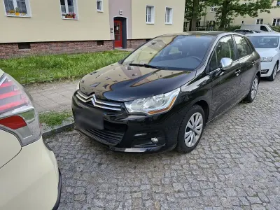 Gebraucht Citroën C4 131 PS (96 kW) 2015 Schwarz Limousine
