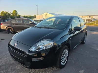 Gebraucht Fiat Punto 69 PS (50 kW) 2014 Schwarz Kleinwagen