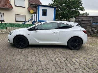 Opel Astra GTC