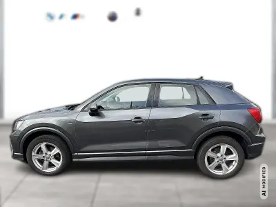 Gebraucht Audi Q2 S-Line 150 PS (110 kW) 2023 Grau SUV
