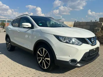 Gebraucht Nissan Qashqai Tekna 116 PS (85 kW) 2014 Weiß SUV