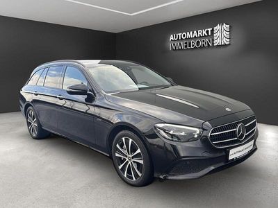 Obsidianschwarz (metallic) Gebraucht 2021 Mercedes E300 Night Kombi | 29.040 € (Fairer Preis)