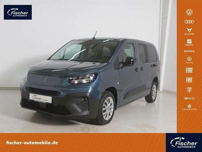 Nouă Fiat Qubo Trekking 131 CP (96 kW) 2025 Albastru Monovolum