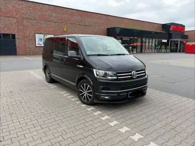 Gebraucht VW Multivan Comfortline 150 PS (110 kW) 2019 Schwarz Van / Kleinbus