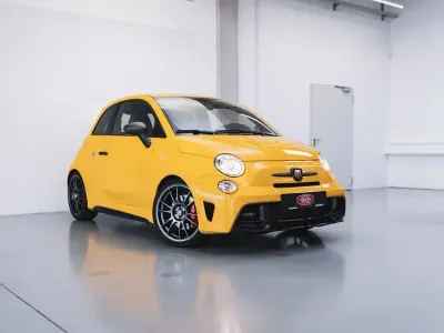 Gebraucht Abarth 695 190 PS (139 kW) 2016 Gelb Kleinwagen