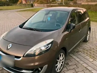Gebraucht Renault Scénic III Bose Edition 150 PS (110 kW) 2012 Van / Kleinbus