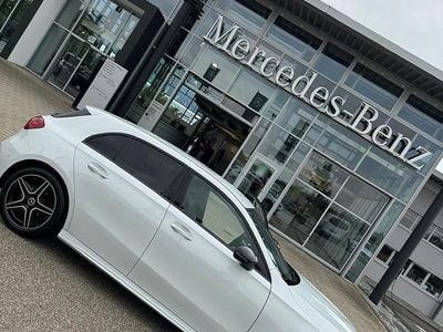 Gebraucht Mercedes A180 AMG 136 PS (100 kW) 2023 Weiß Kombi