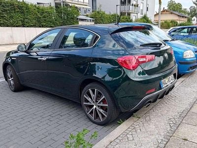 Gebraucht Alfa Romeo Giulietta Lusso 170 PS (125 kW) 2020 Grün Kleinwagen