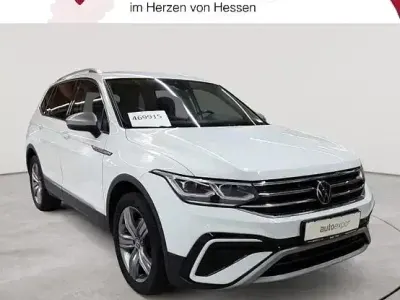 Gebraucht VW Tiguan Allspace Elegance 200 PS (147 kW) 2024 Pure white SUV