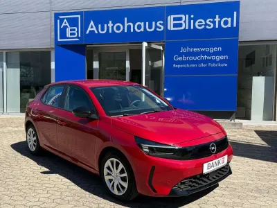 Gebraucht Opel Corsa 75 PS (55 kW) 2024 Lackierung peperoncino red Kleinwagen