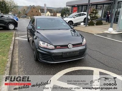Gebraucht VW Golf VII GTI 230 PS (169 kW) 2015 Carbon steel grey metallic Limousine