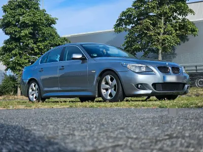 Gebraucht BMW 523 M Sport 177 PS (130 kW) 2006 Grau Limousine