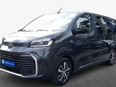 Gebraucht Toyota Proace Verso 177 PS (130 kW) 2025 Titanium grey metallic Kombi