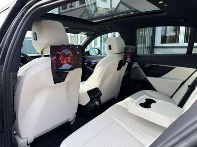 Gebraucht BMW 530e M Sport 299 PS (219 kW) 2025 Schwarz Limousine