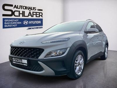 Gebraucht Hyundai Kona Trend 120 PS (88 kW) 2023 Cyber grey / met SUV