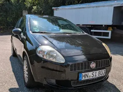 Gebraucht Fiat Grande Punto 65 PS (47 kW) 2009 Schwarz Kleinwagen
