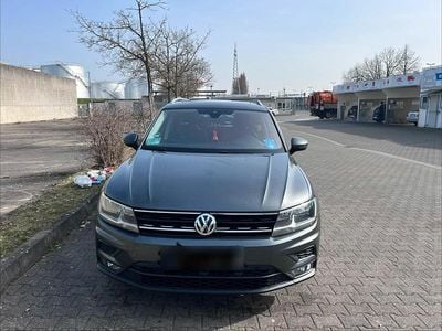 Gebraucht VW Tiguan Highline 150 PS (110 kW) 2018 Grau SUV