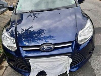 Gebraucht Ford Focus 116 PS (85 kW) 2011 Blau Limousine