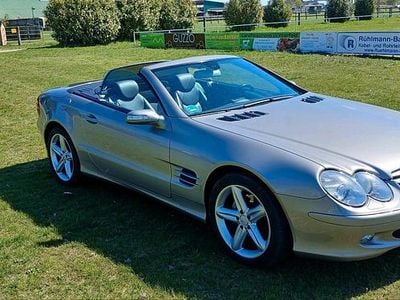 Usata Mercedes SL500 306 CV (225 kW) 2005 Grigio Cabrio