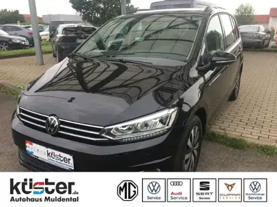 Używany VW Touran Comfortline 150 KM (110 kW) 2023 Czarny Minivan