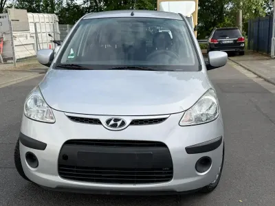 Gebraucht Hyundai i10 Classic 67 PS (49 kW) 2010 Silber Kleinwagen