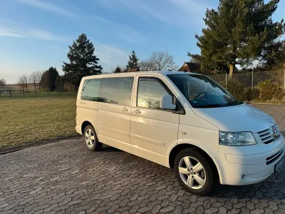 Gebraucht VW Multivan United 131 PS (96 kW) 2009 Weiß Van / Kleinbus