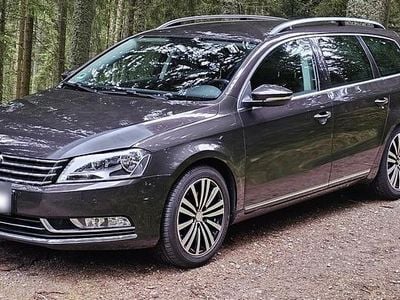 Gebraucht VW Passat 140 PS (102 kW) 2011 Braun Kombi